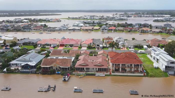Australia floods: Thousands of Australians to be evacuated as downpours worsen
