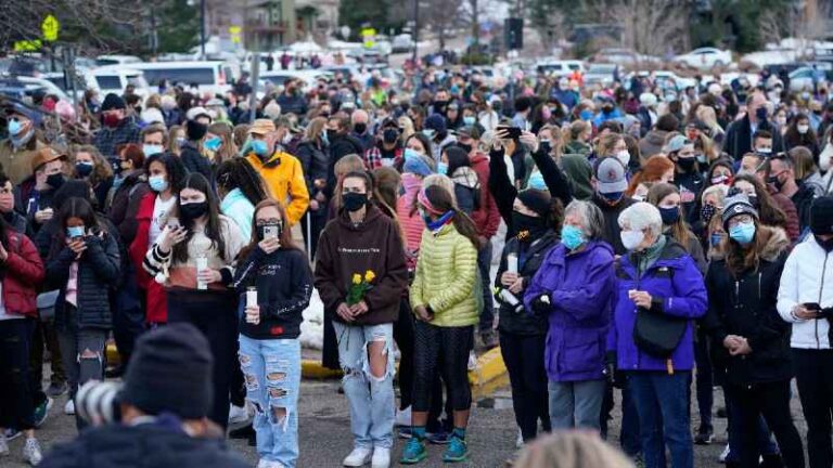 2K attend Boulder vigil for victims of supermarket shooting