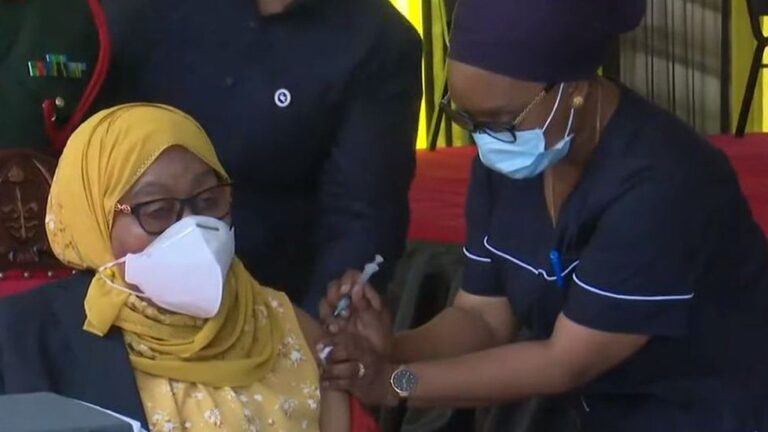 Covid in Tanzania: Vaccination campaign gets underway
