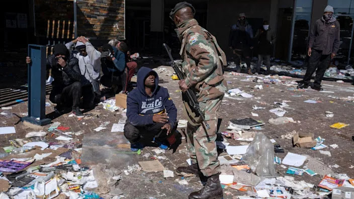 South Africa Zuma riots: Death toll mounts amid looting