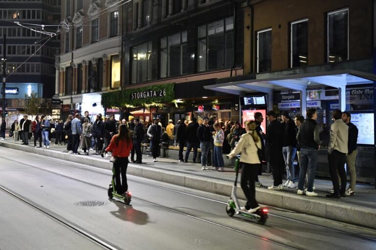 Rowdy celebrations erupt in Norway as COVID restrictions end