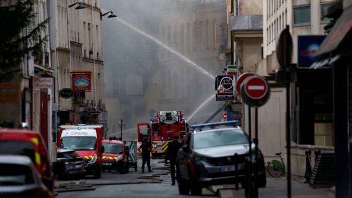 Paris’ Latin Quarter is struck by an explosion, maybe a gas one.
