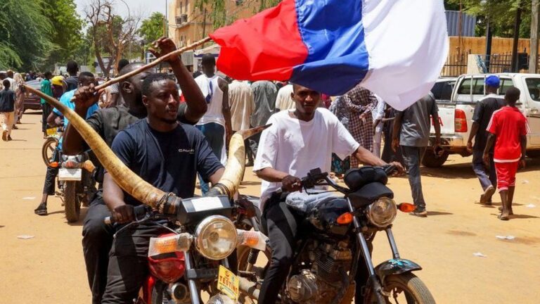 Niger Divided: Coup Triggers Rising Anti-Western Sentiment and Pro-Russian Demonstrations