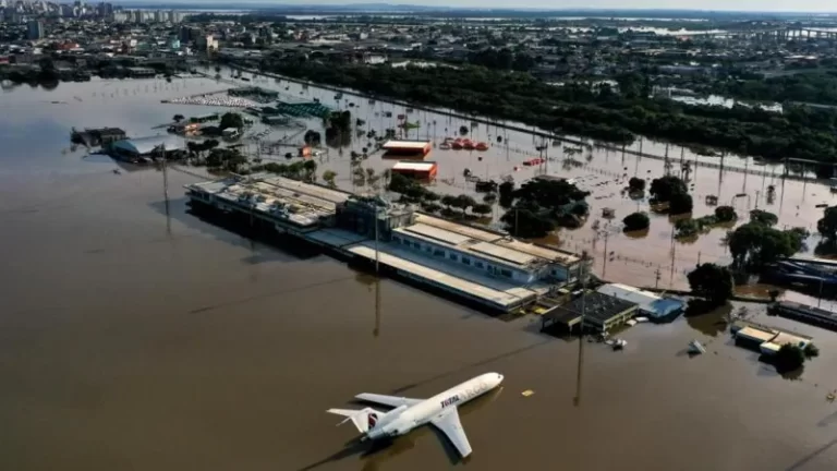 Brazil floods: ‘We’ve never experienced anything like it’